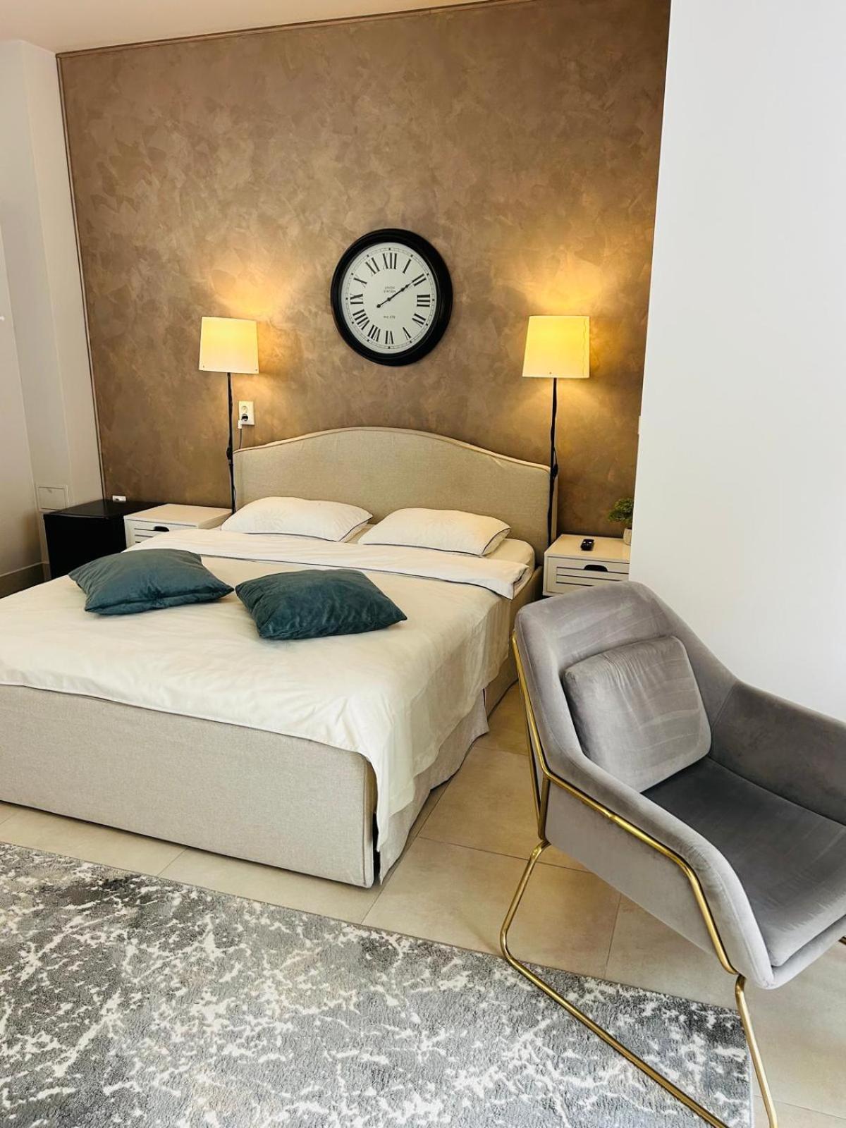 فندق New House سيبيو المظهر الخارجي الصورة